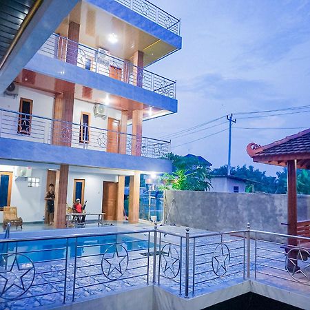 Hotel Wijaya Family 2 칼라산 외부 사진