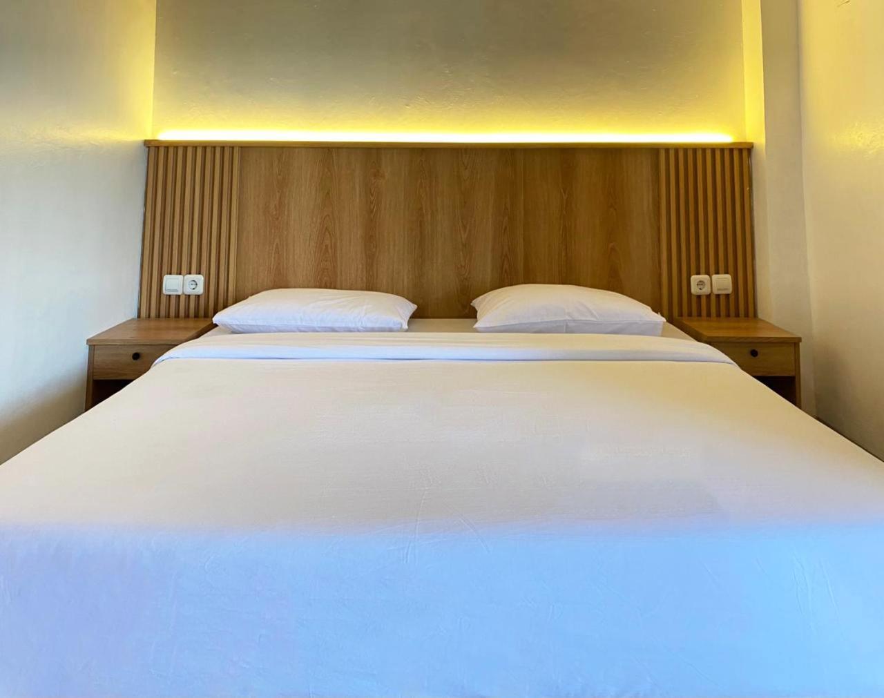 Hotel Wijaya Family 2 칼라산 객실 사진